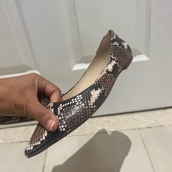 NWT - BOTKIER Snake print flats, Size 6 - Picture 7 of 9